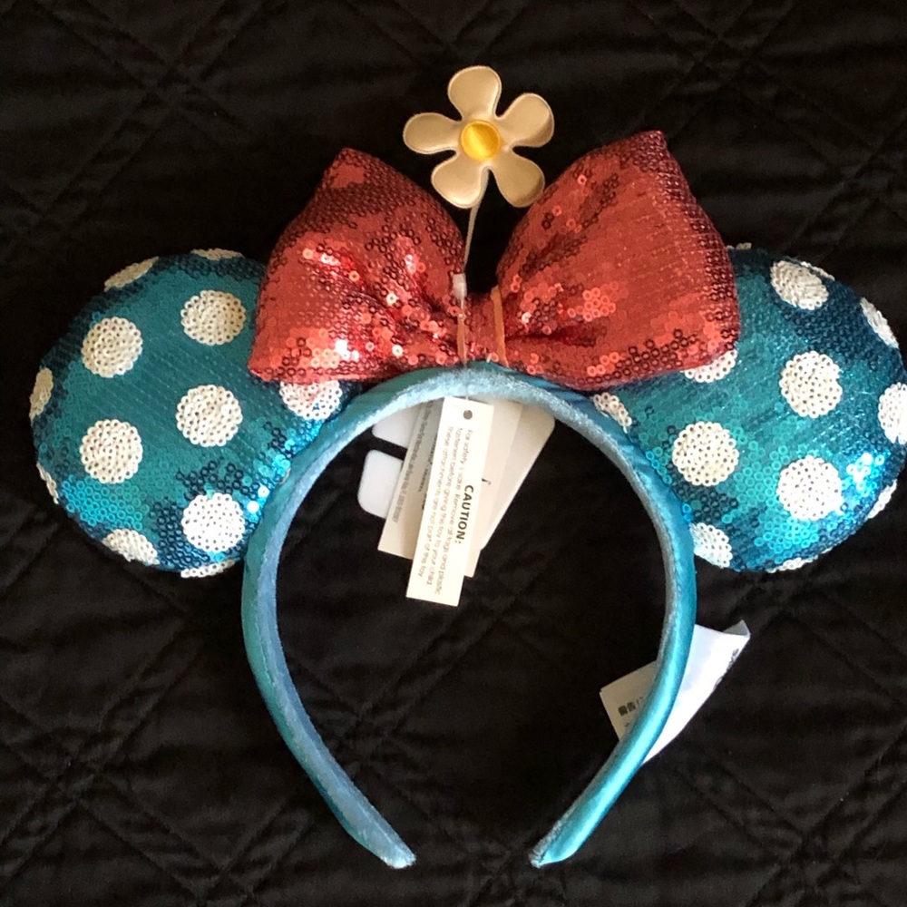 Classic Minnie Mouse Ears
